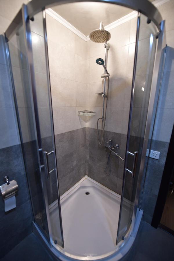 Отель Konka 3*